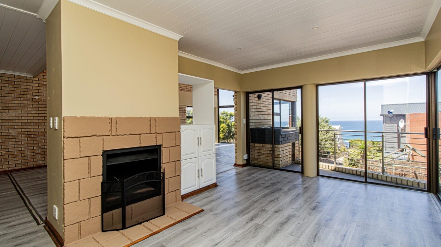 5 Bedroom Property for Sale in Hersham Western Cape